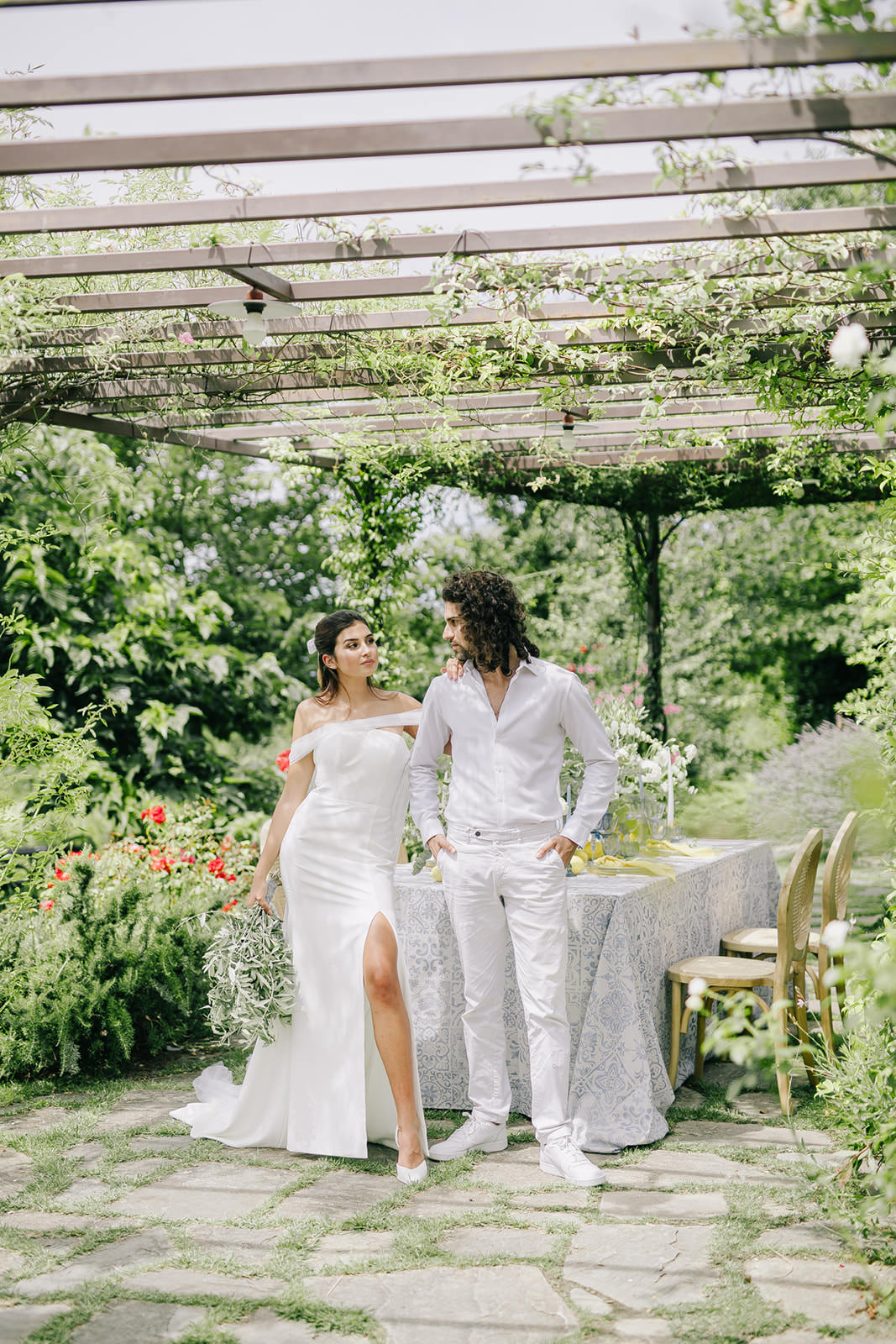 green italian wedding dress Anna and Lorenzo's Green and White Italian Countryside Wedding by Studio Fotographico