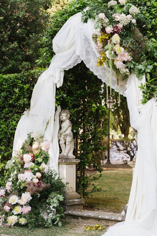 Caroline and Doug’s vintage-inspired Tuscany wedding at Villa Barberino — photograph 41